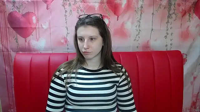 LilianaShine online show from 05-06-26, 05:11