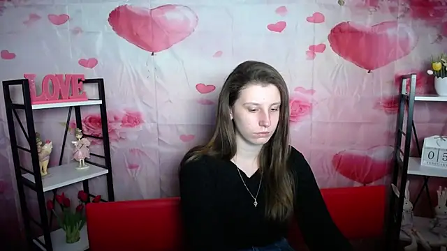 Snapshot of LilianaShine chatting on 02-07-26, 12:24 LilianaShine online show from 02-07-26, 12:24