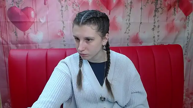 Snapshot of LilianaShine chatting on 02-22-26, 06:16 LilianaShine online show from 02-22-26, 06:16