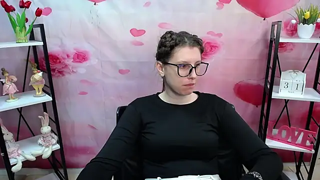 LilianaShine online show from 05-31-26, 05:02