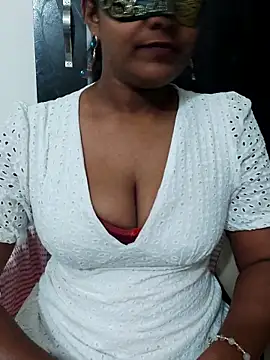 Snapshot of sexybaby3127 chatting on 02-11-26, 04:40 sexybaby3127 online show from 02-11-26, 04:40