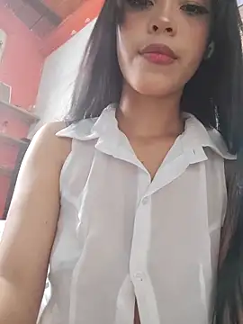 Luucia 09 online show from 04-13-26, 07:40