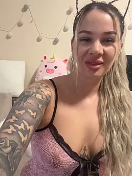 sexybatwomen33 online show from 03-31-26, 06:59