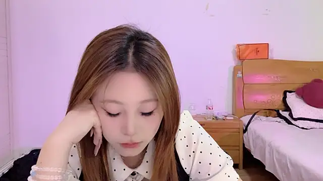 SM JIAJIA ZL online show from 05-11-26, 06:49