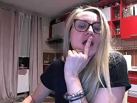 Snapshot of Nataly_Rosy chatting on 02-13-26, 10:43 Nataly Rosy online show from 02-13-26, 10:43