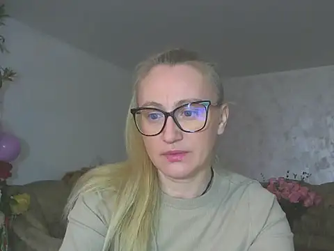 Snapshot of Nataly_Rosy chatting on 02-17-26, 08:33 Nataly Rosy online show from 02-17-26, 08:33