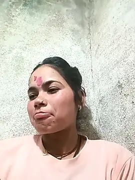 Sunali Bendre online show from 03-25-26, 02:16