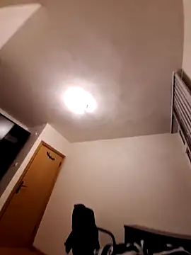 Snapshot of JuanPeter chatting on 02-08-26, 11:35 JuanPeter online show from 02-08-26, 11:35