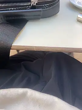 Snapshot of sifoubba91 chatting on 04-05-26, 11:50 sifoubba91 online show from 04-05-26, 11:50