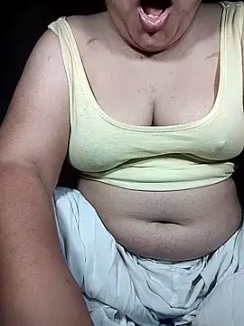 x -hot online show from 04-22-26, 11:39