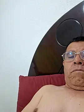 Snapshot of eros3442 chatting on 07-25-26, 04:09 eros3442 online show from 07-25-26, 04:09