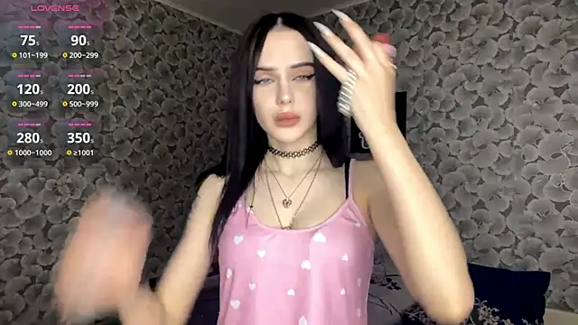 IeshaOsorio online show from 04-02-26, 06:31