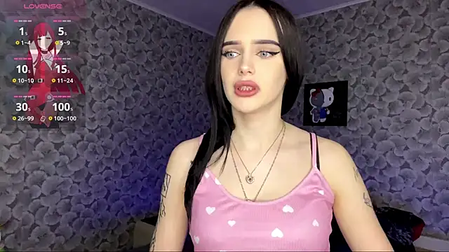 IeshaOsorio online show from 04-11-26, 06:54