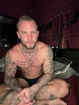 Snapshot of zickertdavid chatting on 02-28-26, 08:08 zickertdavid online show from 02-28-26, 08:08