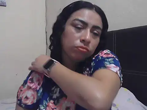Snapshot of DalilahMx chatting on 07-09-26, 01:06 DalilahMx online show from 07-09-26, 01:06