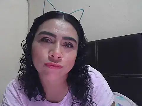 DalilahMx online show from 05-06-26, 02:54