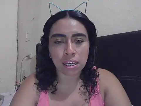 DalilahMx online show from 04-28-26, 03:05