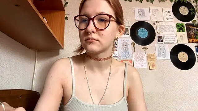 LaureenVielma online show from 04-14-26, 07:35