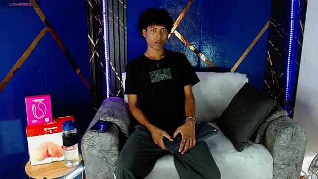 Walkers05 online show from 05-08-26, 05:50