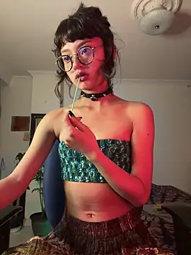 Snapshot of Miamhua-Cat- chatting on 02-22-26, 06:16 Miamhua-Cat- online show from 02-22-26, 06:16