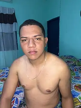 Snapshot of Loaisn chatting on 02-08-26, 11:57 Loaisn online show from 02-08-26, 11:57