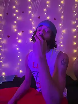 Snapshot of magic_man1085 chatting on 02-12-26, 03:06 magic man1085 online show from 02-12-26, 03:06