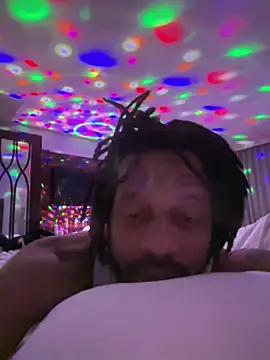 Snapshot of magic_man1085 chatting on 02-26-26, 10:48 magic man1085 online show from 02-26-26, 10:48