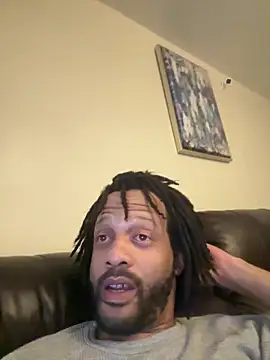 Snapshot of magic_man1085 chatting on 02-09-26, 03:04 magic man1085 online show from 02-09-26, 03:04