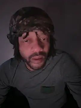 Snapshot of magic_man1085 chatting on 02-01-26, 04:44 magic man1085 online show from 02-01-26, 04:44