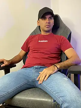 HAMILTONG12 online show from 02-17-26, 10:51