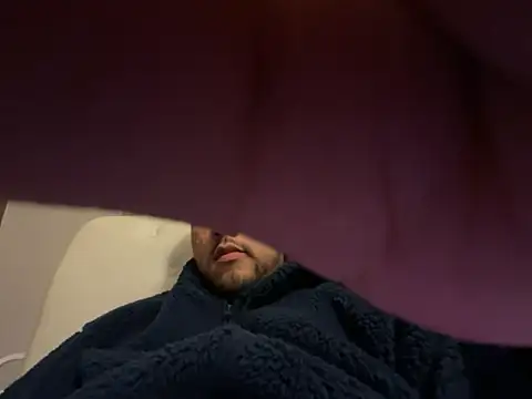 Snapshot of latinocalientehot chatting on 02-01-26, 12:42 latinocalientehot online show from 02-01-26, 12:42