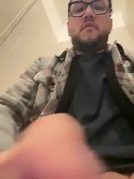 Snapshot of latinocalientehot chatting on 02-23-26, 09:48 latinocalientehot online show from 02-23-26, 09:48