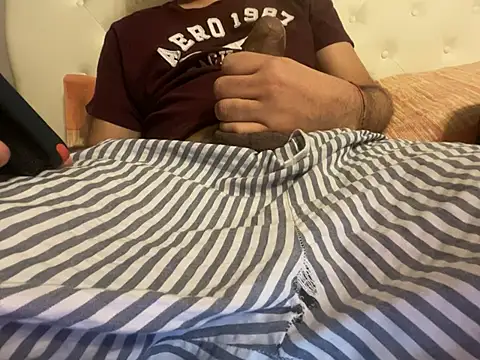 Snapshot of latinocalientehot chatting on 02-04-26, 09:54 latinocalientehot online show from 02-04-26, 09:54