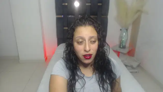 Barbara D Valencia online show from 06-01-26, 03:33