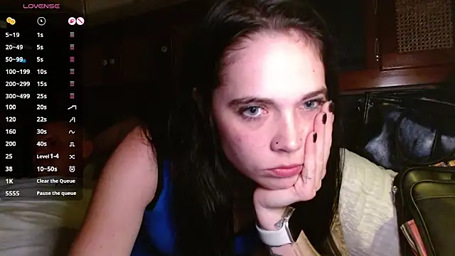 Snapshot of ahungkittykat chatting on 06-02-26, 01:38 ahungkittykat online show from 06-02-26, 01:38