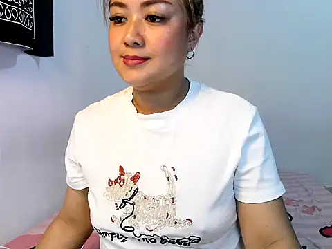 Snapshot of heart5 chatting on 03-01-26, 08:20 heart5 online show from 03-01-26, 08:20