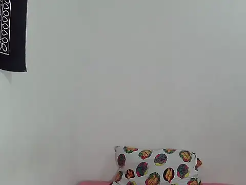 Snapshot of heart5 chatting on 02-08-26, 01:58 heart5 online show from 02-08-26, 01:58