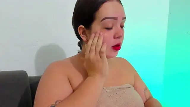 Emely pregnantt online show from 03-09-26, 08:07