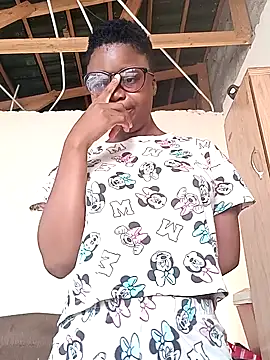 Sexylionessxx27 online show from 02-06-26, 06:53