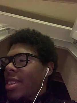 Snapshot of ELPikaPreta chatting on 02-18-26, 11:56 ELPikaPreta online show from 02-18-26, 11:56