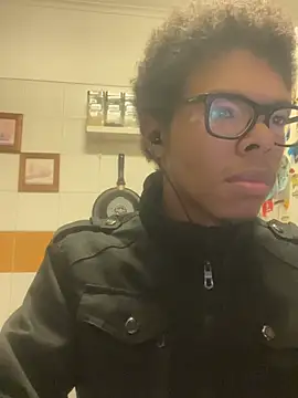 Snapshot of ELPikaPreta chatting on 02-05-26, 04:08 ELPikaPreta online show from 02-05-26, 04:08