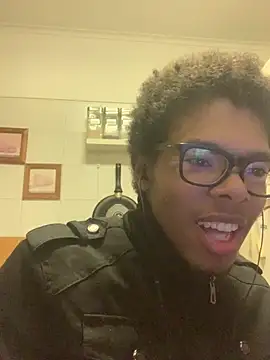 Snapshot of ELPikaPreta chatting on 02-08-26, 04:32 ELPikaPreta online show from 02-08-26, 04:32