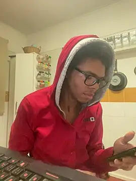 Snapshot of ELPikaPreta chatting on 02-11-26, 02:33 ELPikaPreta online show from 02-11-26, 02:33