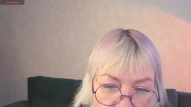 Snapshot of Ann_Annise chatting on 03-01-26, 06:57 Ann Annise online show from 03-01-26, 06:57
