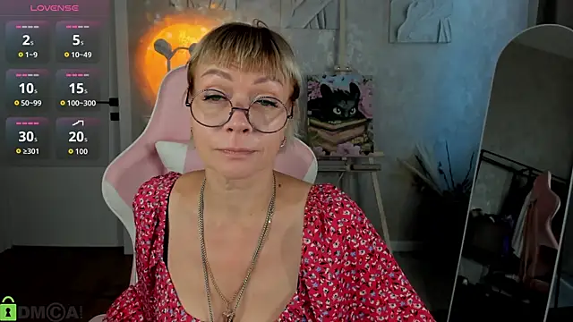 Snapshot of Ann_Annise chatting on 07-18-26, 09:07 Ann Annise online show from 07-18-26, 09:07