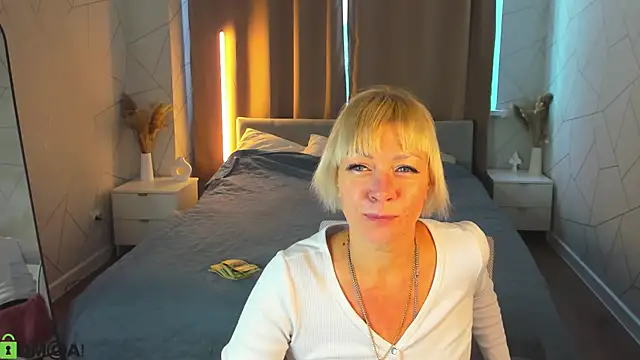 Snapshot of Ann_Annise chatting on 07-10-26, 12:43 Ann Annise online show from 07-10-26, 12:43