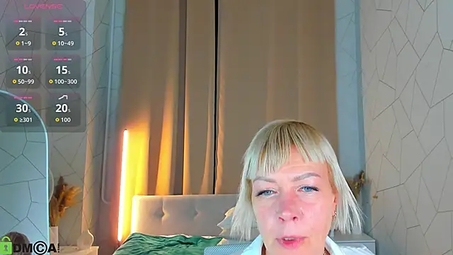 Snapshot of Ann_Annise chatting on 06-22-26, 04:59 Ann Annise online show from 06-22-26, 04:59