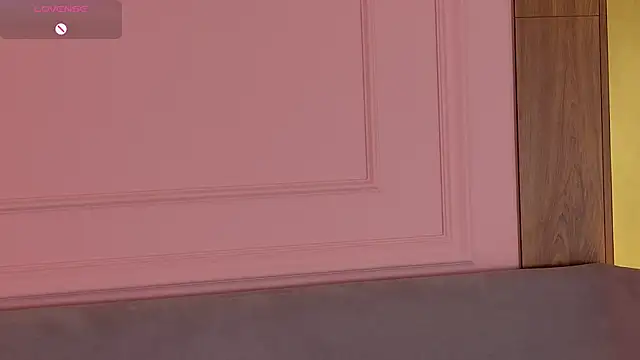 VivanWestwood online show from 04-15-26, 05:17