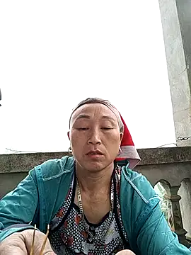 Ami-su online show from 04-02-26, 02:41