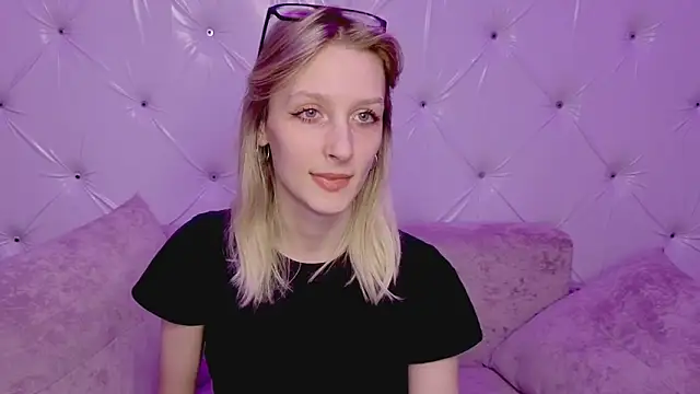 Snapshot of Akiro_Kim7 chatting on 02-21-26, 02:24 Akiro Kim7 online show from 02-21-26, 02:24